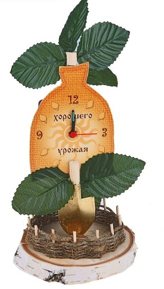 Часы &quot;Хорошего урожая&quot; - прекрасный выбор для тех, кто хочет сделать запоминающийся презент родным и близким 11 х 11 х 20 см